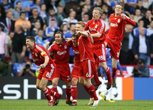 曼晚：不败加冕，阿莫林称曼联已克服了重大的心理障碍（曼晚：以不败姿态登顶，阿莫林称曼联已跨过心理大关）