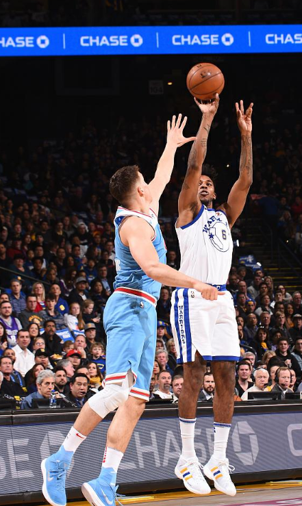 湖媒：东契奇重新登顶组织天赋指标排行榜（湖媒：东契奇再度领跑组织天赋指标榜）