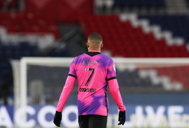 连续17场不败！皇马上次输给埃尔切还是1978年（皇马豪取17场不败，上次负于埃尔切已是1978年）