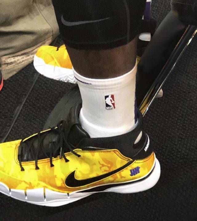 2.53米，麦克托米奈创下倒钩射门脚尖高度新的世界纪录（2.53米！麦克托米奈倒钩脚尖高度刷新世界纪录）