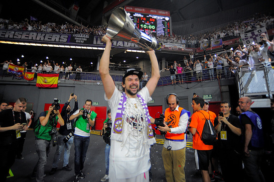 马德兴：U18国足11月将与吉尔吉斯斯坦U18进行两场内部热身赛（马德兴：国青U18队11月将与吉尔吉斯斯坦U18进行两场封闭热身赛）